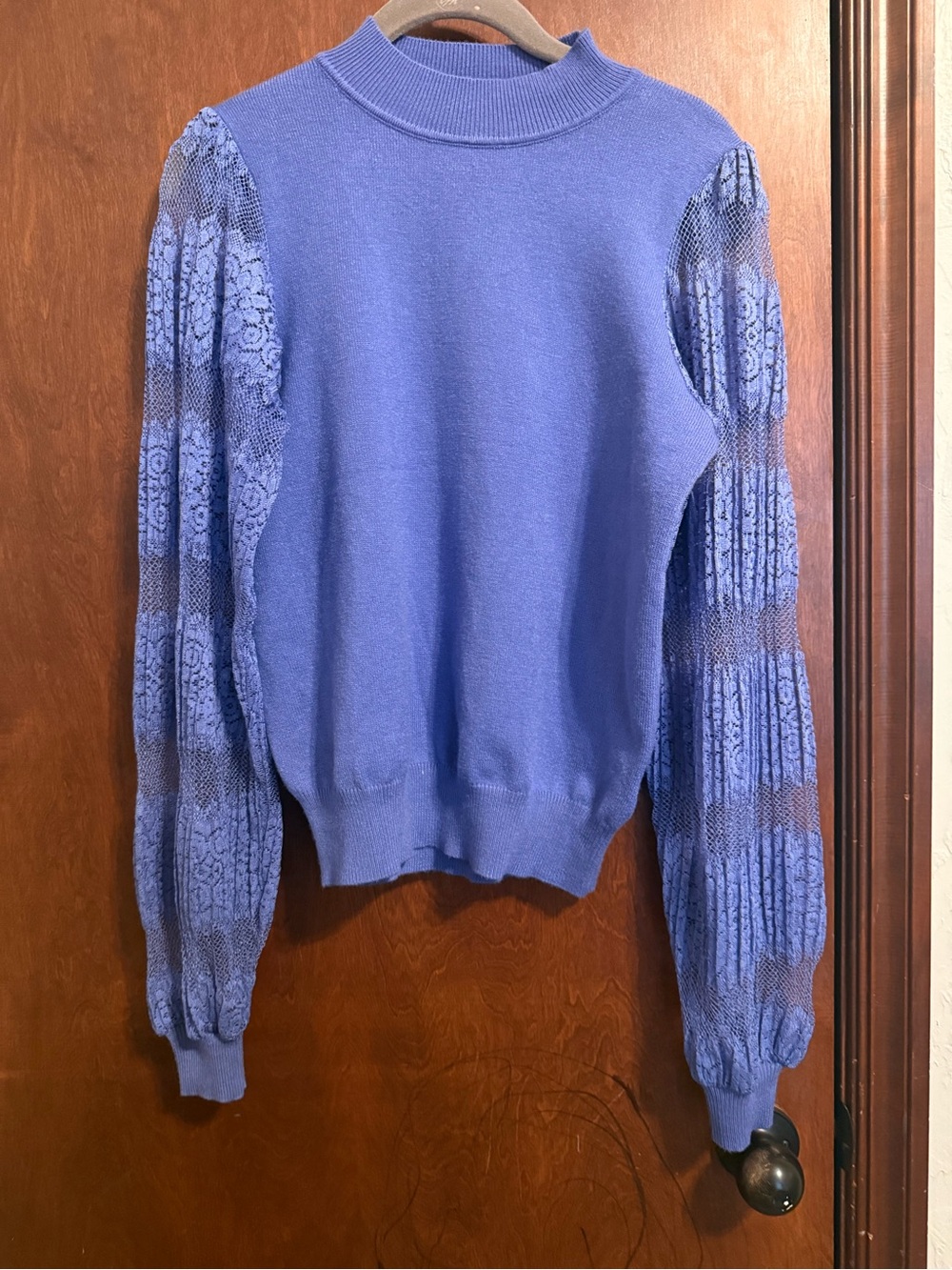 Nanette lepore women’s lace sleeve blouse small